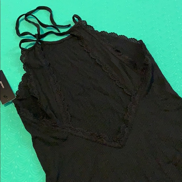 🔥Sale🔥BRITTON BLACK RIBBED LACE HALTER BODYSUIT - Picture 6 of 7